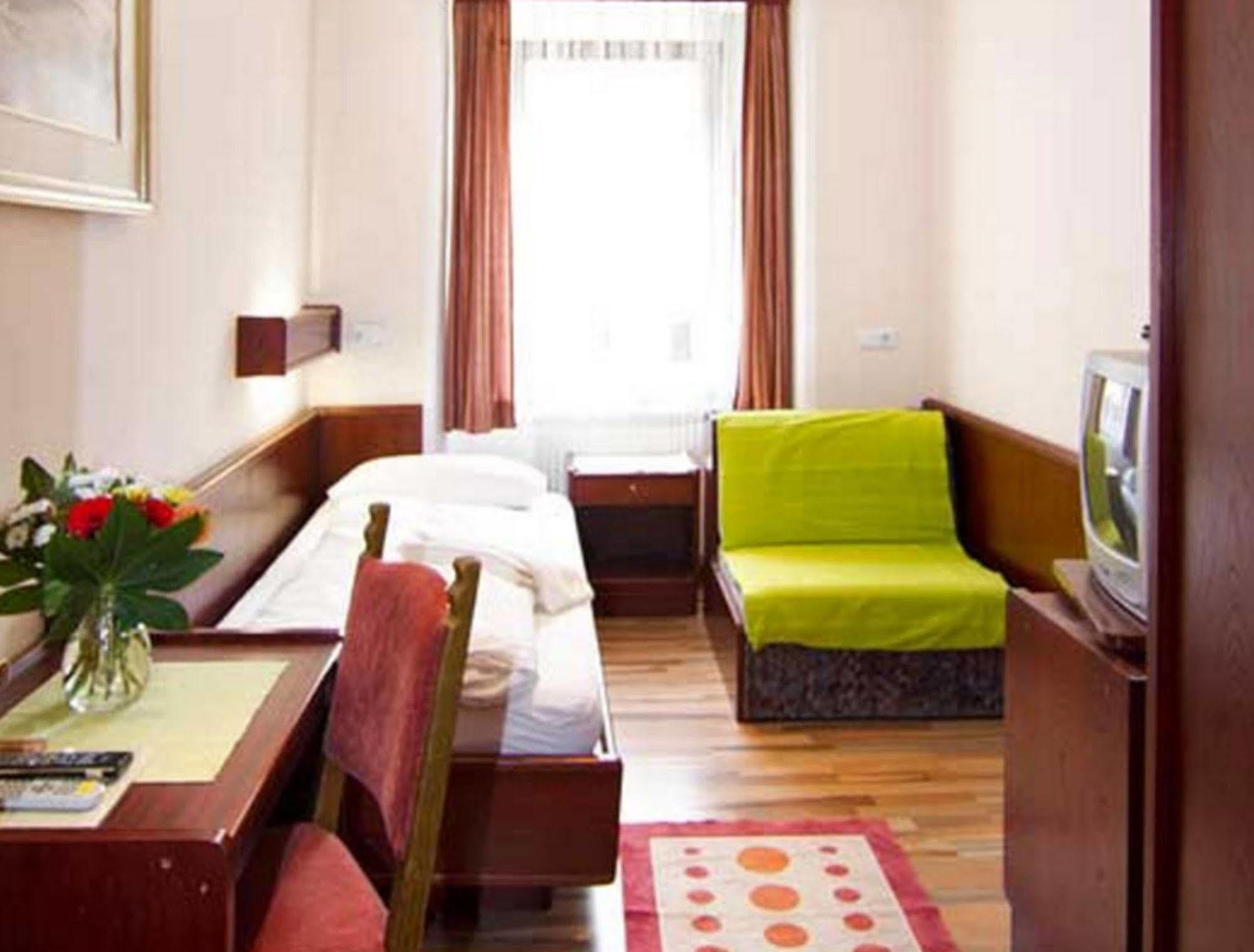 Hotel Gisela Kufstein Ngoại thất bức ảnh